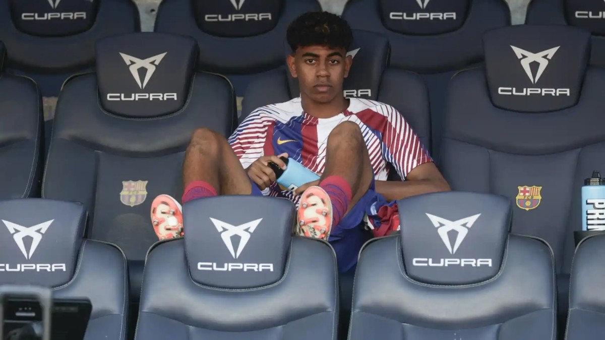 Lamine Yamal apunta a suplente ante Osasuna Lamine Yamal apunta a suplente ante Osasuna