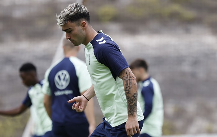 Última hora de Cillessen, Moleiro, Mika Mármol, Kirian Rodríguez. Scott McKenna y Sandro Ramírez Última hora de Cillessen, Moleiro, Mika Mármol, Kirian Rodríguez. Scott McKenna y Sandro Ramírez