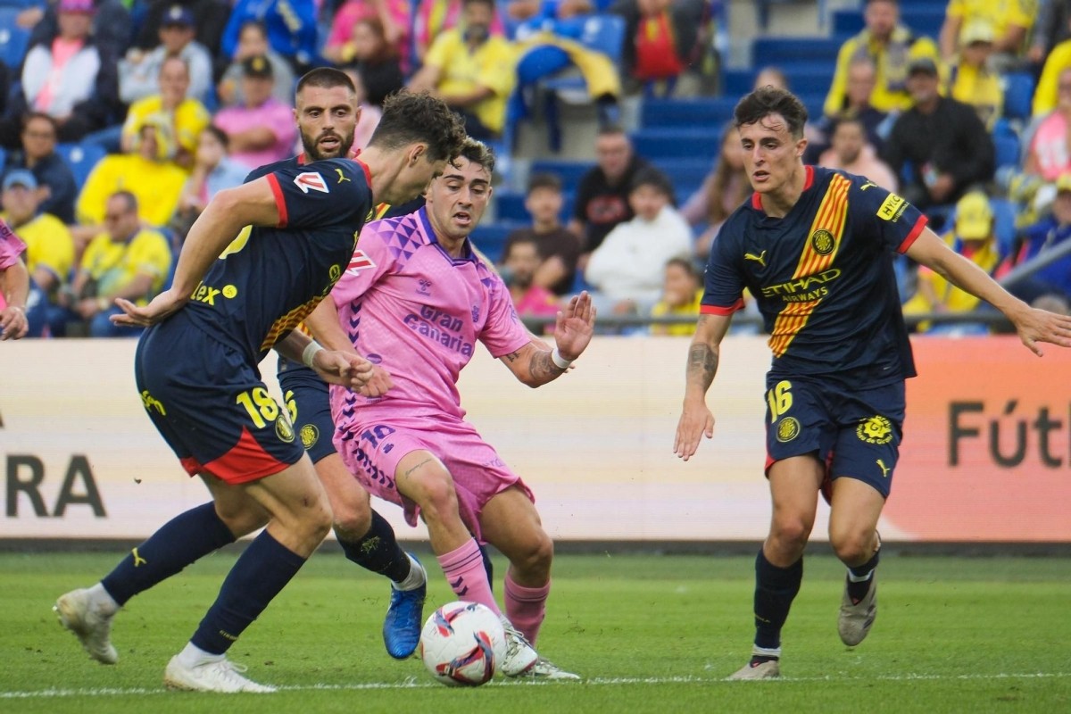 Nueva lesión en la defensa del Girona Nueva lesión en la defensa del Girona