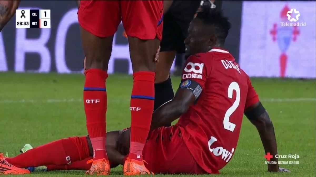 Alarma Djené en el Getafe por lesión Alarma Djené en el Getafe por lesión