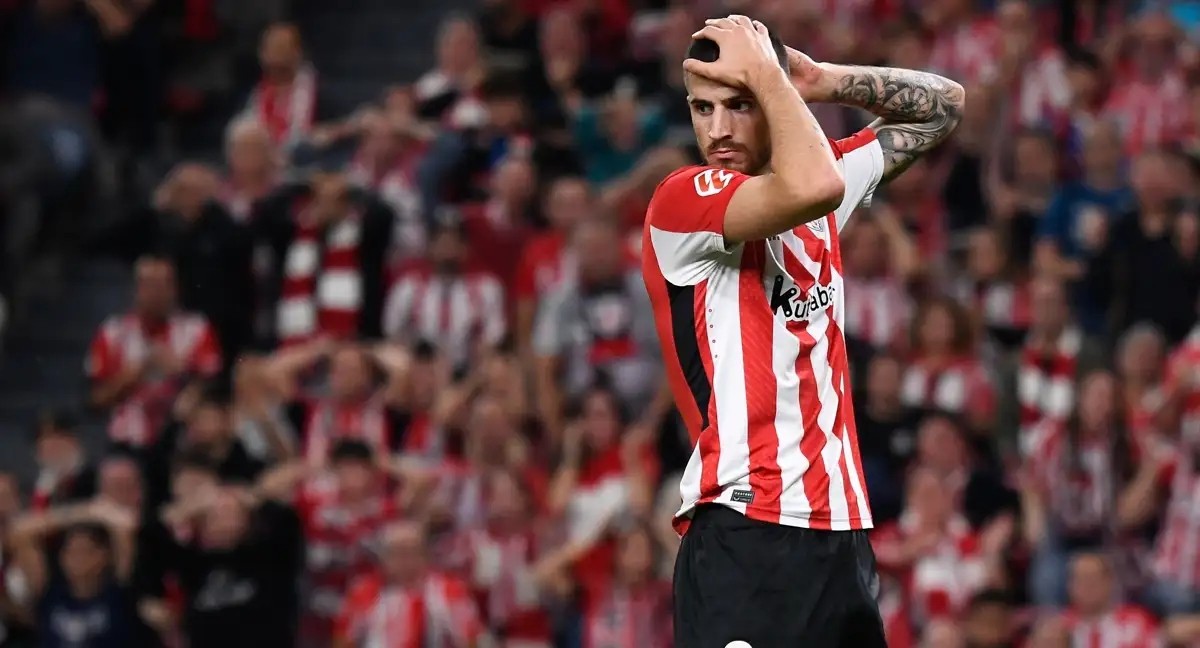 El Athletic Club viaja a Bulgaria pendiente de Oihan Sancet