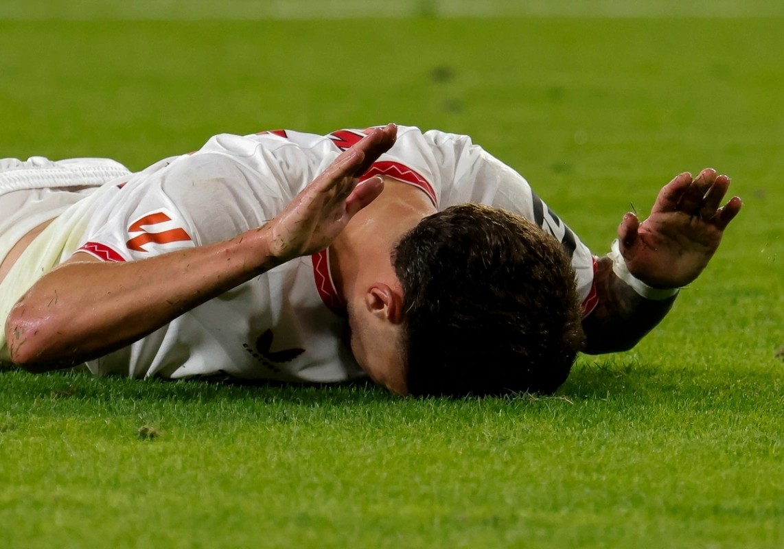 Lesión importante para el Sevilla Lesión importante para el Sevilla