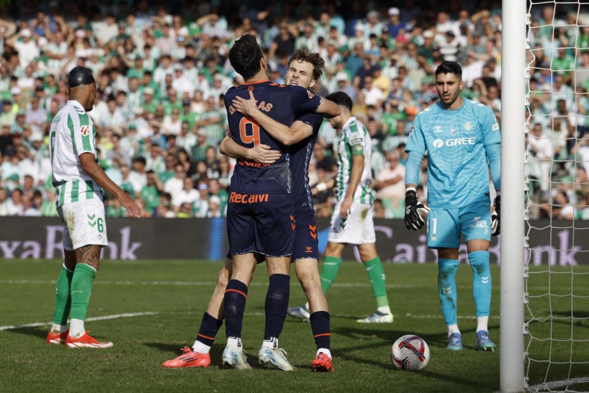 ¿Por quién apostamos? ¿Bartra o Natan? ¿Por quién apostamos? ¿Bartra o Natan?