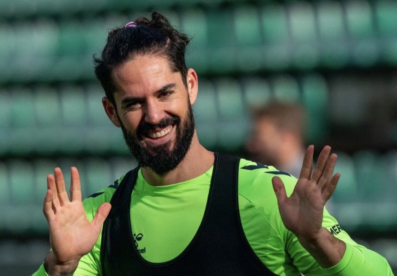 Isco ya pisa césped ¿Cuándo podrá volver a jugar? Isco ya pisa césped ¿Cuándo podrá volver a jugar?