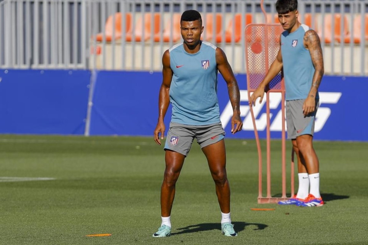 El Atlético de Madrid recupera a dos efectivos en la sesión de hoy El Atlético de Madrid recupera a dos efectivos en la sesión de hoy