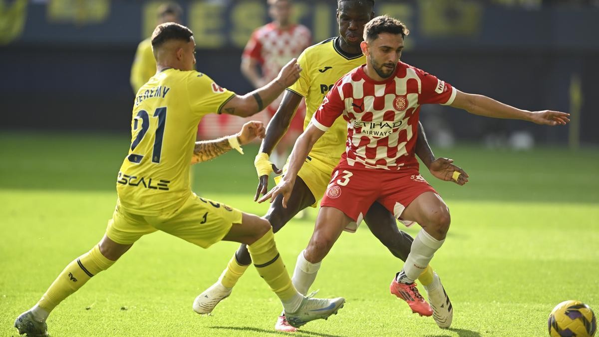 El Villarreal está pendiente de las molestias de Yéremi Pino y Parejo El Villarreal está pendiente de las molestias de Yéremi Pino y Parejo
