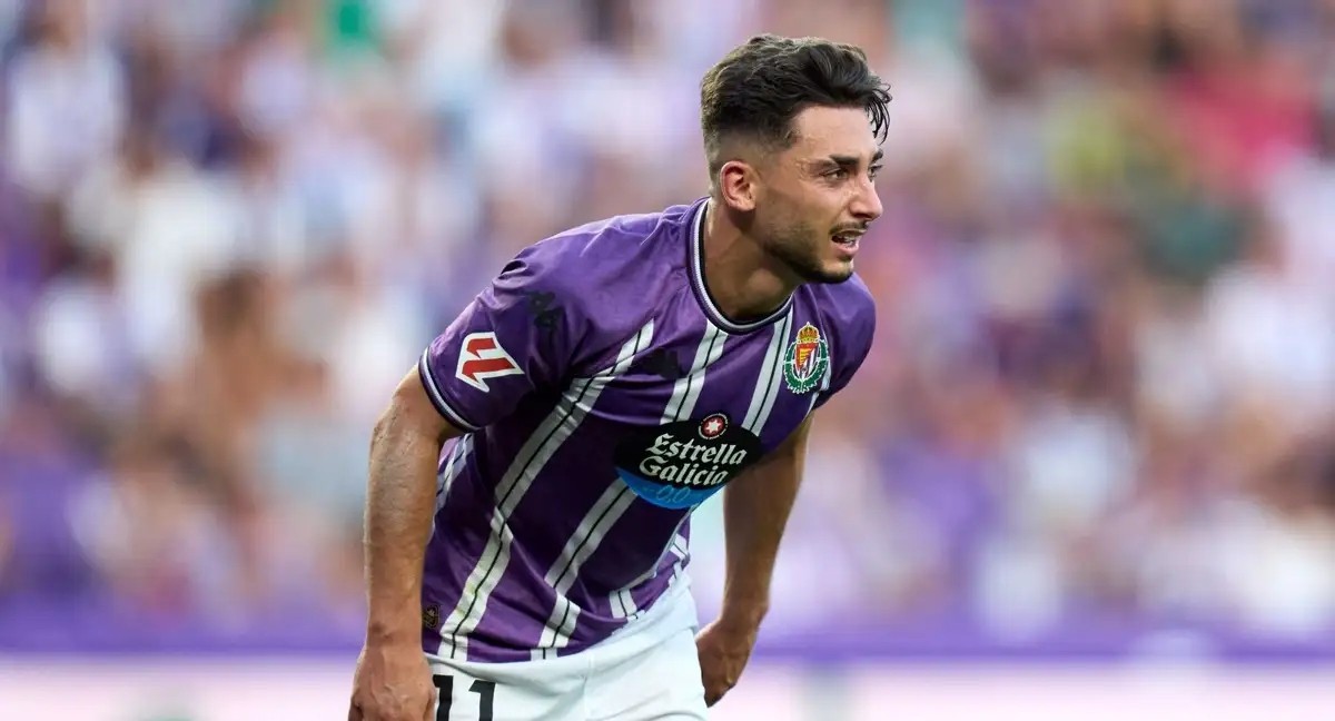 El Ajax negocia con el Valladolid la cesión de Raúl Moro El Ajax negocia con el Valladolid la cesión de Raúl Moro