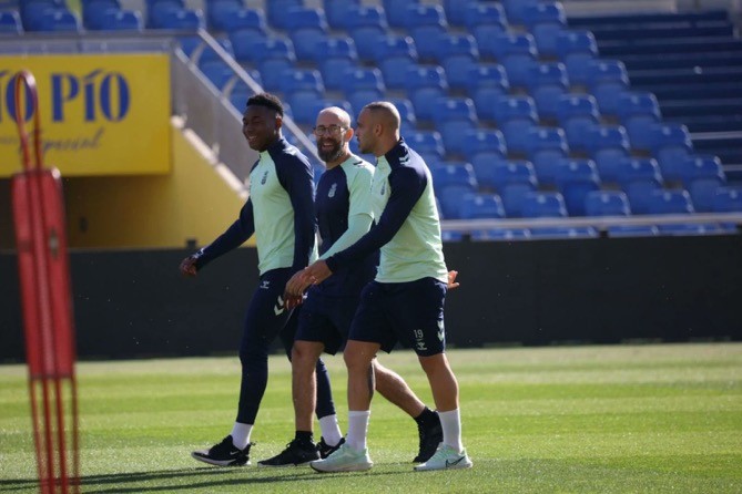 Sandro no entrena con el grupo y apunta a baja Sandro no entrena con el grupo y apunta a baja