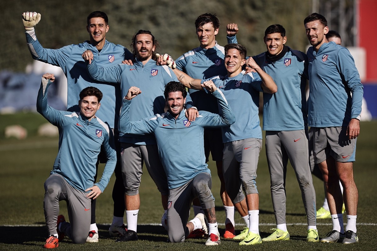 Nuevo ensayo de Simeone y última hora de Oblak, Giménez, Barrios y Sorloth Nuevo ensayo de Simeone y última hora de Oblak, Giménez, Barrios y Sorloth