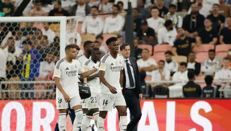 Tchouaméni was replaced due to concussion Tchouaméni was replaced due to concussion