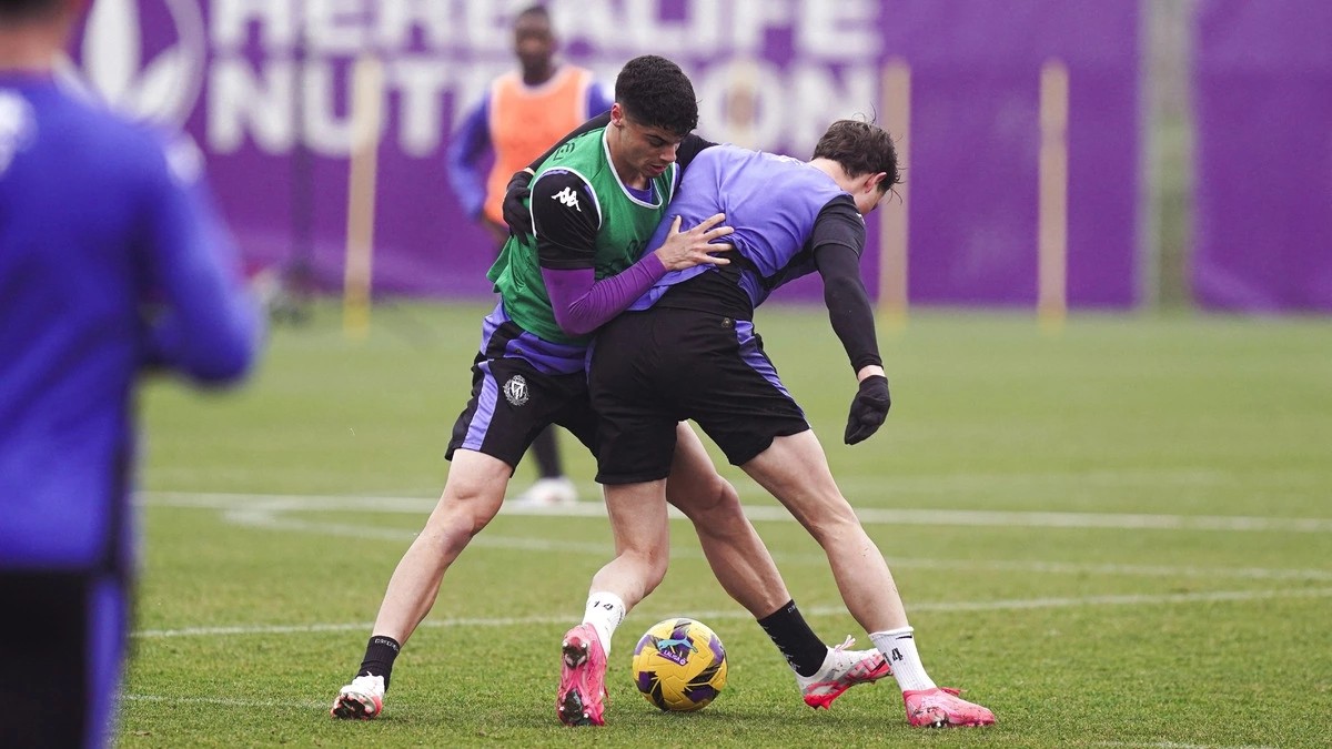 Dos nuevas bajas en el entrenamiento del Real Valladolid Dos nuevas bajas en el entrenamiento del Real Valladolid