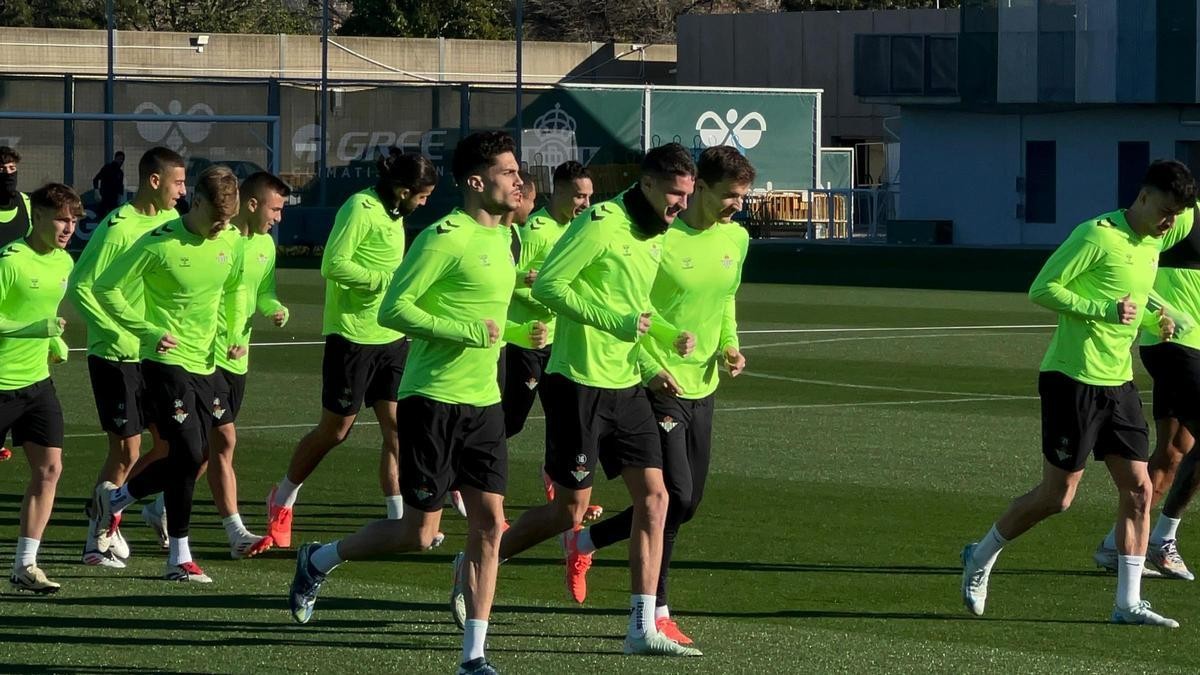 Novedades con el estado de Isco, Llorente, Johnny Cardoso, Chimy, Fornals y Sabaly Novedades con el estado de Isco, Llorente, Johnny Cardoso, Chimy, Fornals y Sabaly