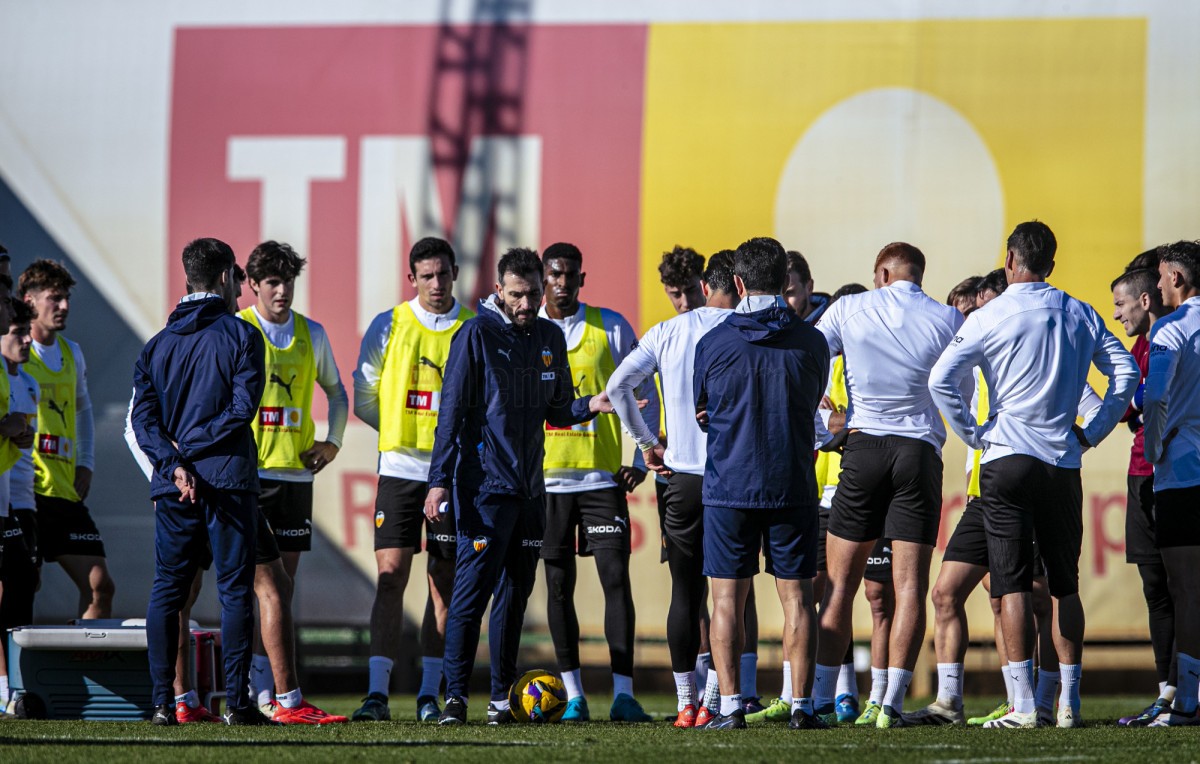 Nueva lesión importante para el Valencia y última hora sobre Hugo Duro, Barrenechea y Diego López Nueva lesión importante para el Valencia y última hora sobre Hugo Duro, Barrenechea y Diego López