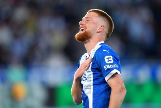 El motivo del cambio de Carlos Vicente en el descanso ante el Espanyol