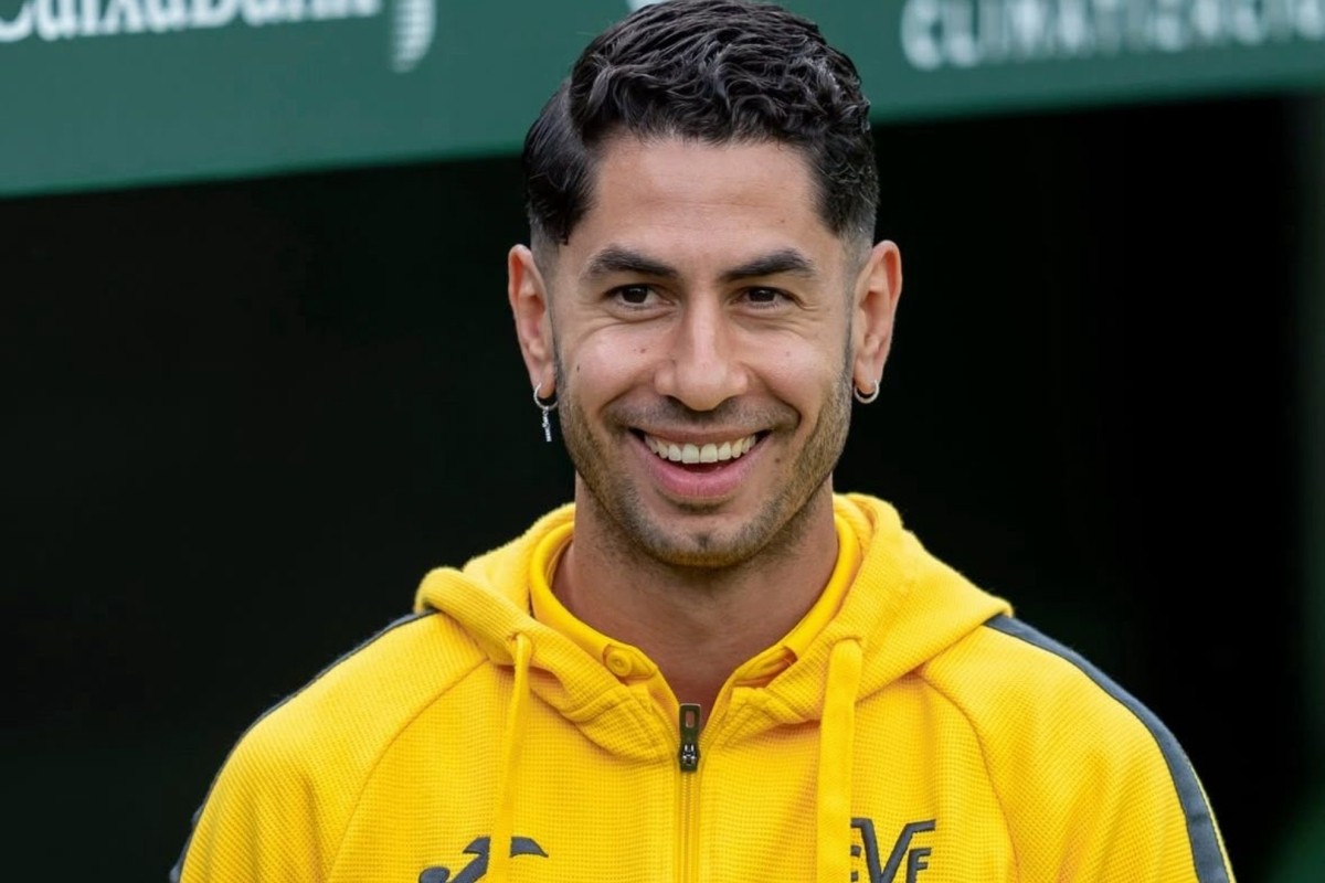 Ayoze y Pedraza pidieron el cambio por problemas musculares Ayoze y Pedraza pidieron el cambio por problemas musculares