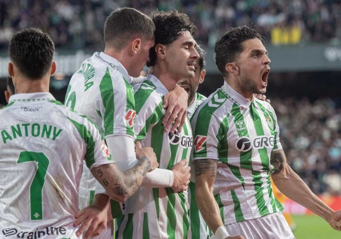 Alineación confirmada del Real Betis ante la Fiorentina