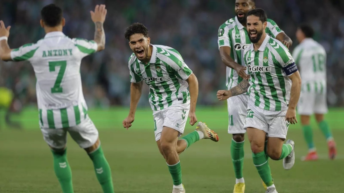 Diario de Sevilla da descanso a Isco y Cardoso ante el Espanyol Diario de Sevilla da descanso a Isco y Cardoso ante el Espanyol