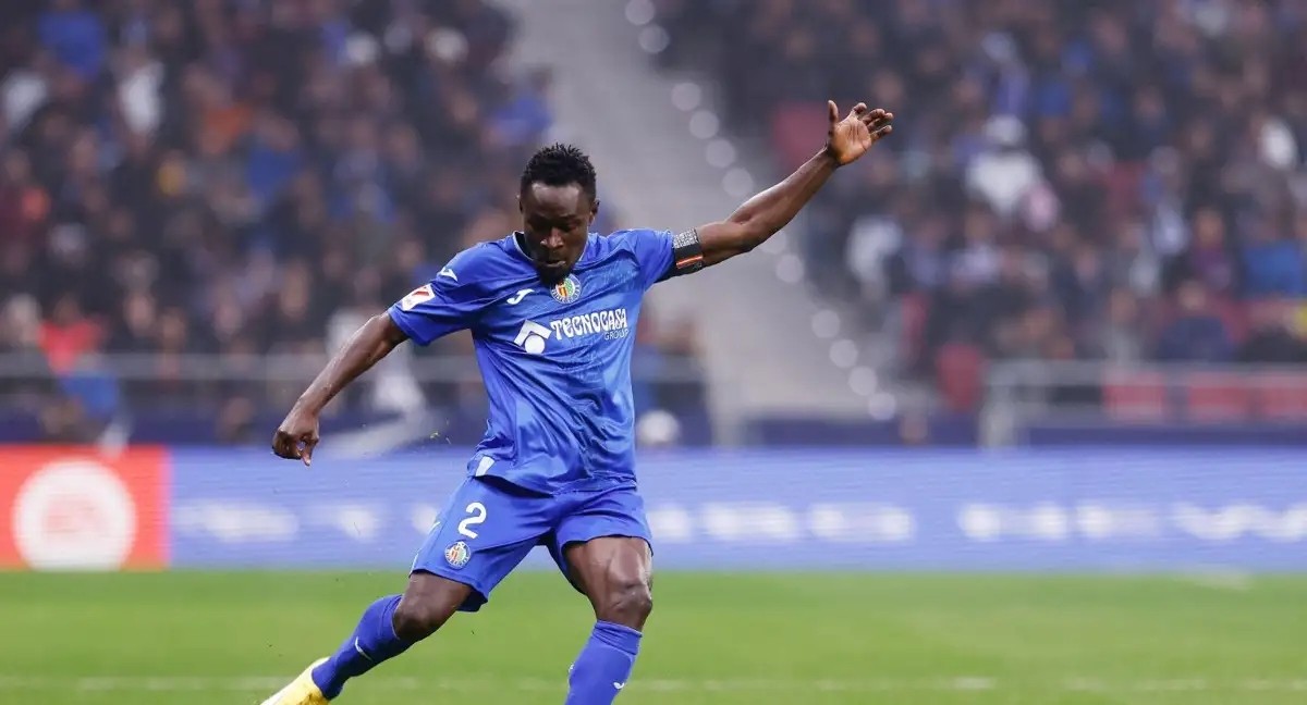 Ya se conoce la sanción a Djené por su  Ya se conoce la sanción a Djené por su