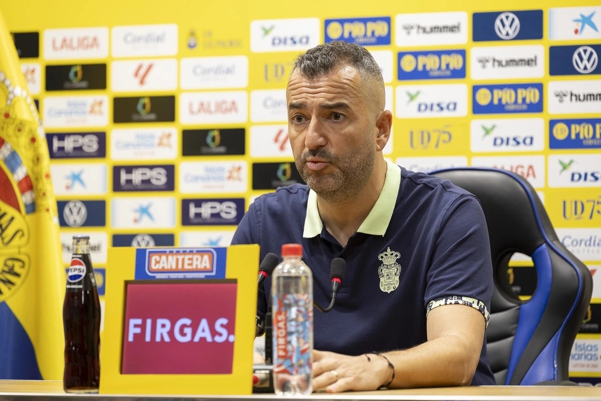 Diego Martínez sobre Fábio Silva, Januzaj, Cillessen, el sistema y el planteamiento Diego Martínez sobre Fábio Silva, Januzaj, Cillessen, el sistema y el planteamiento