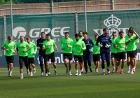 Dos bajas muy importantes en el entrenamiento del Betis y última hora sobre Bartra