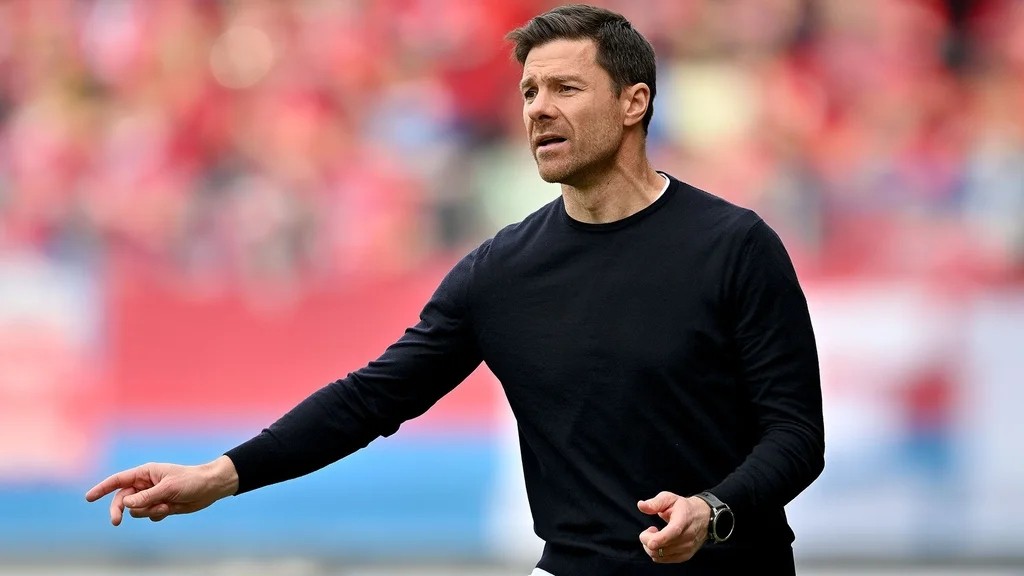 El Real Madrid oficializa el fichaje de Xabi Alonso El Real Madrid oficializa el fichaje de Xabi Alonso