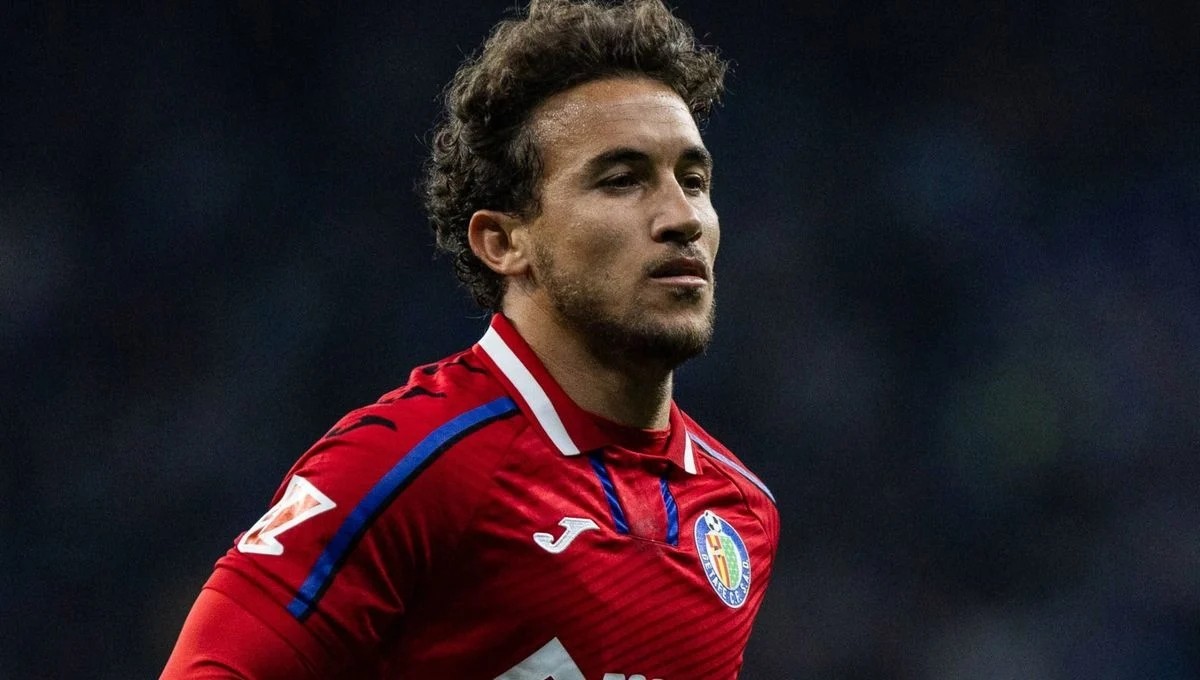 Mendilibar quiere llevarse a Luis Milla al Olympiacos Mendilibar quiere llevarse a Luis Milla al Olympiacos