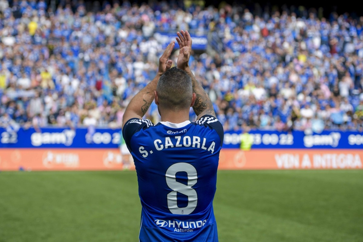 Cazorla causa baja ante el Mirandés por molestias Cazorla causa baja ante el Mirandés por molestias