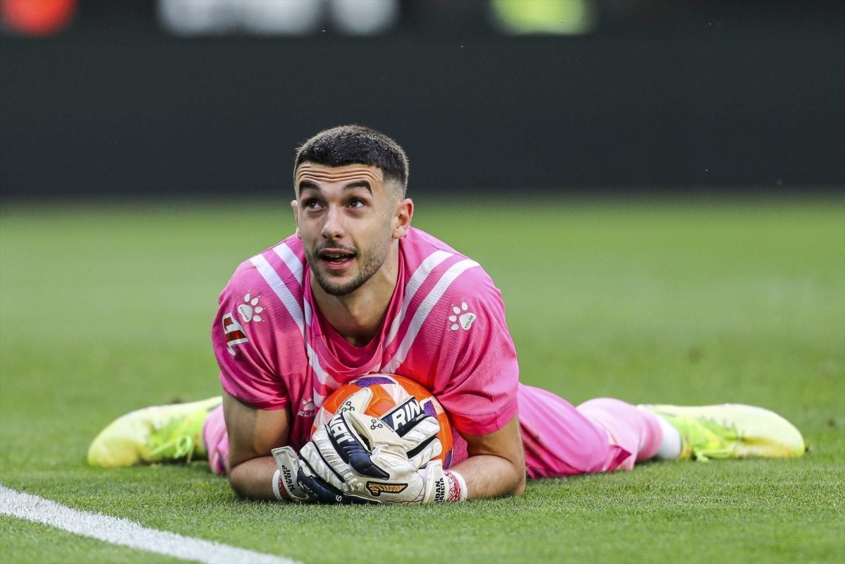 Joan García abandona al Espanyol vía cláusula de rescisión Joan García abandona al Espanyol vía cláusula de rescisión