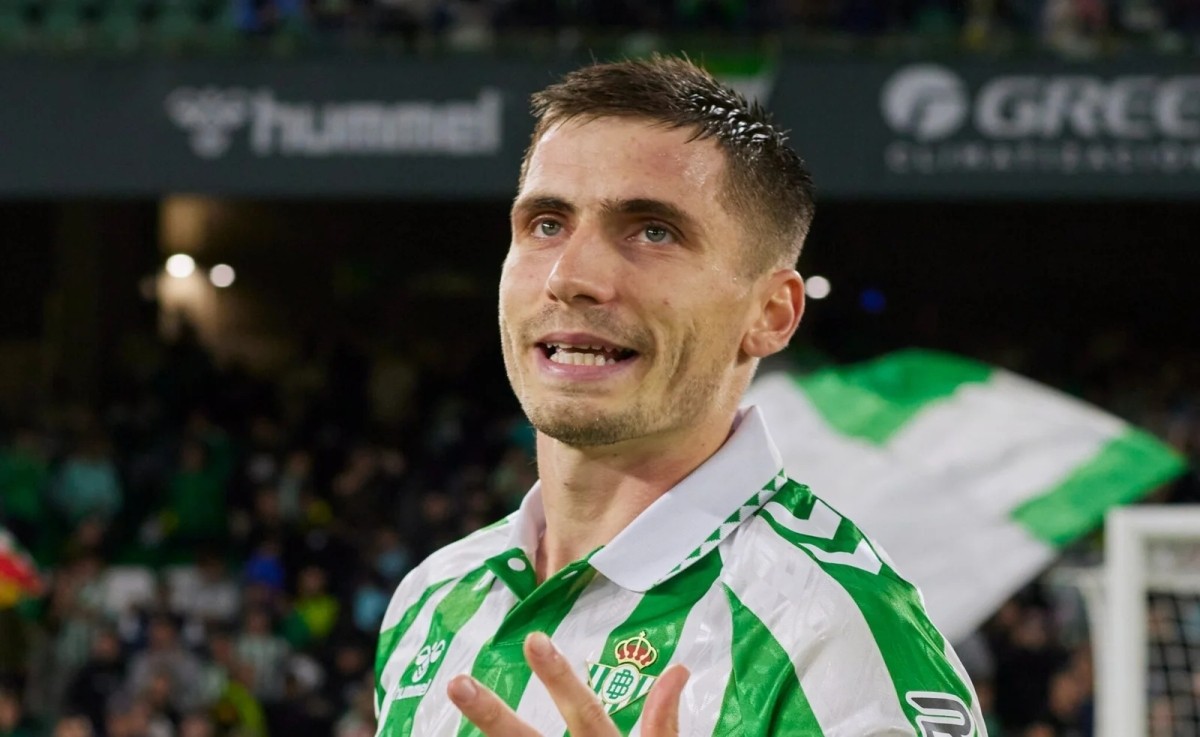 El Real Betis agiliza la salida de otro futbolista. El Real Betis agiliza la salida de otro futbolista.