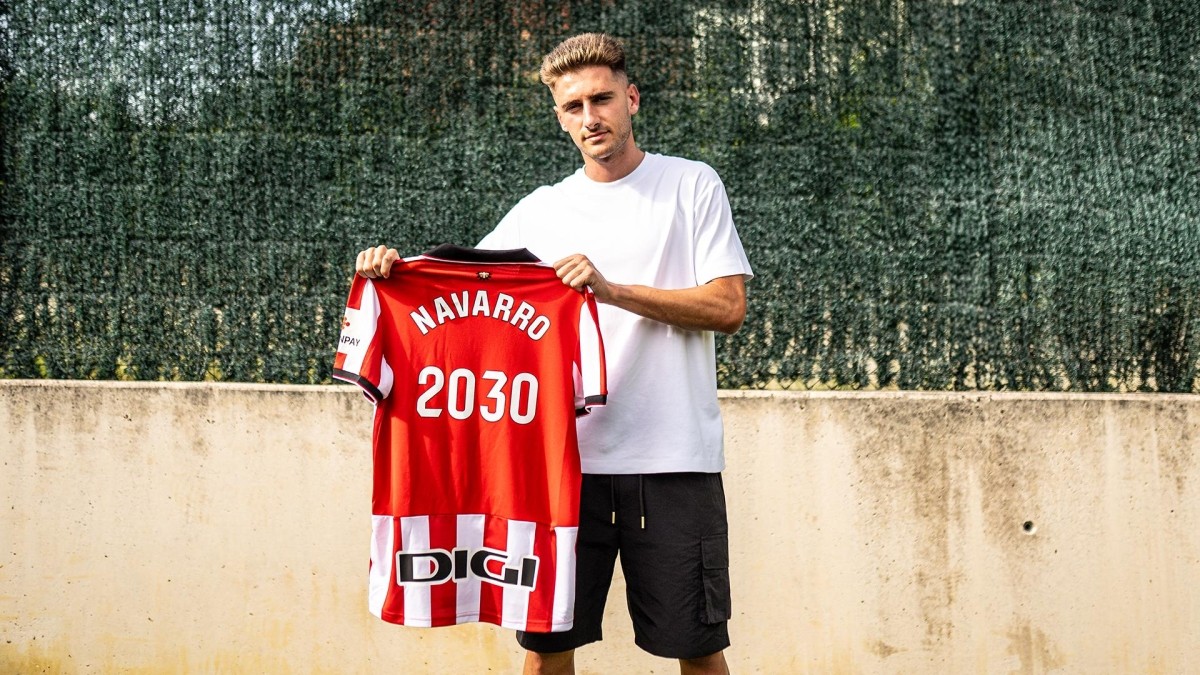 El Athletic Club presenta a Robert Navarro