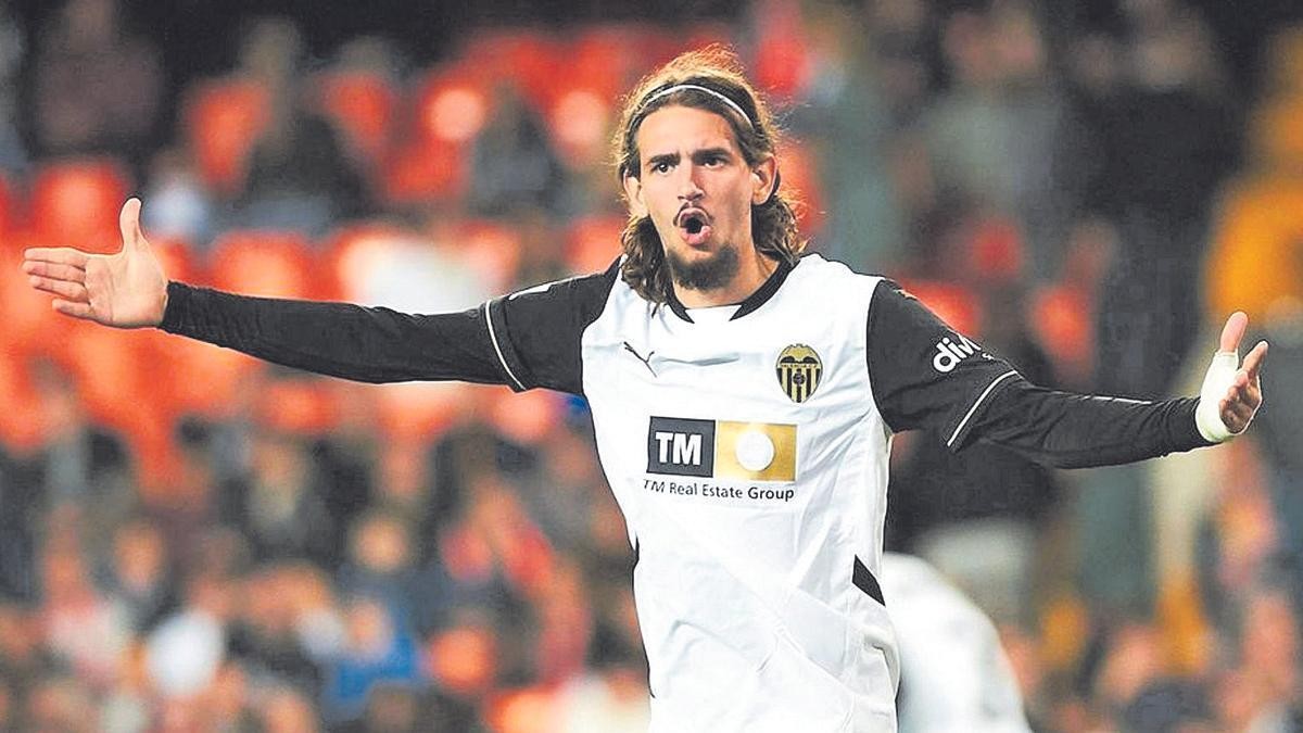 El Valencia rechaza una oferta del Feyenoord por Yarek El Valencia rechaza una oferta del Feyenoord por Yarek