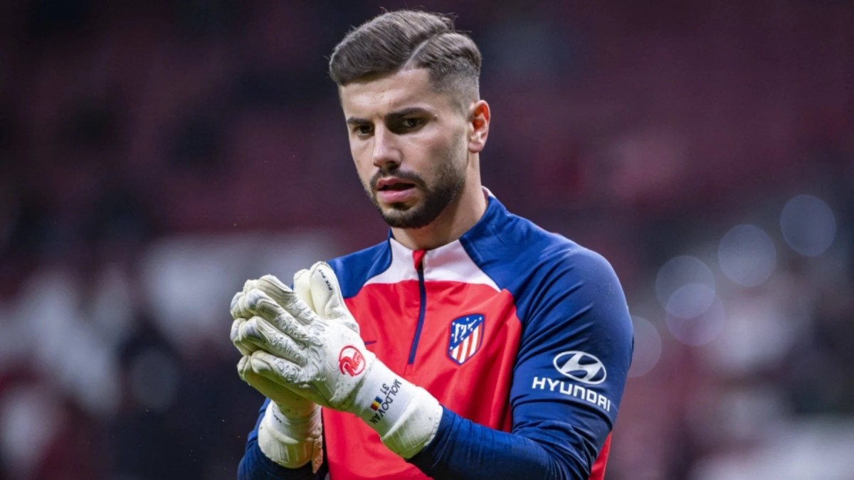 El Oviedo negocia con el Atlético el fichaje de un portero El Oviedo negocia con el Atlético el fichaje de un portero