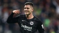 La dirección deportiva del Oviedo confirma negociaciones con Jovic