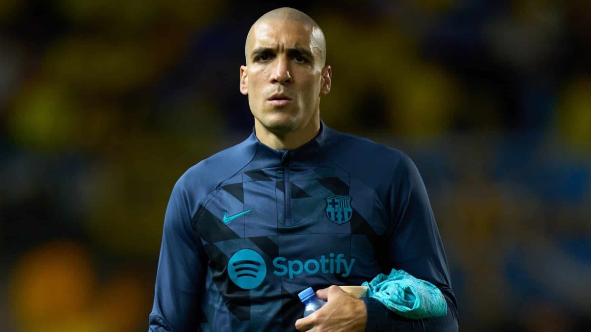 Oriol Romeu tendrá que elegir Oviedo o Girona Oriol Romeu tendrá que elegir Oviedo o Girona