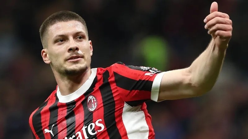 Luka Jovic rechaza la oferta del Real Oviedo y ficha por el AEK de Atenas Luka Jovic rechaza la oferta del Real Oviedo y ficha por el AEK de Atenas