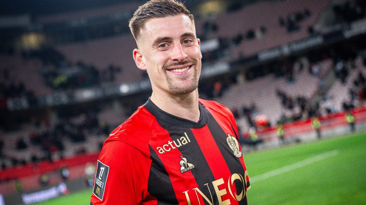 Baptiste Santamaria, nuevo fichaje del Valencia Baptiste Santamaria, nuevo fichaje del Valencia