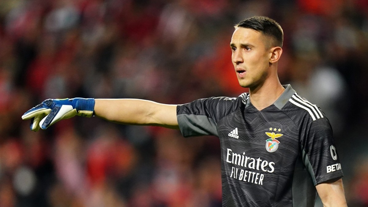 El Sevilla, en negociaciones avanzadas por el fichaje de un portero titular ¿Nyland suplente?