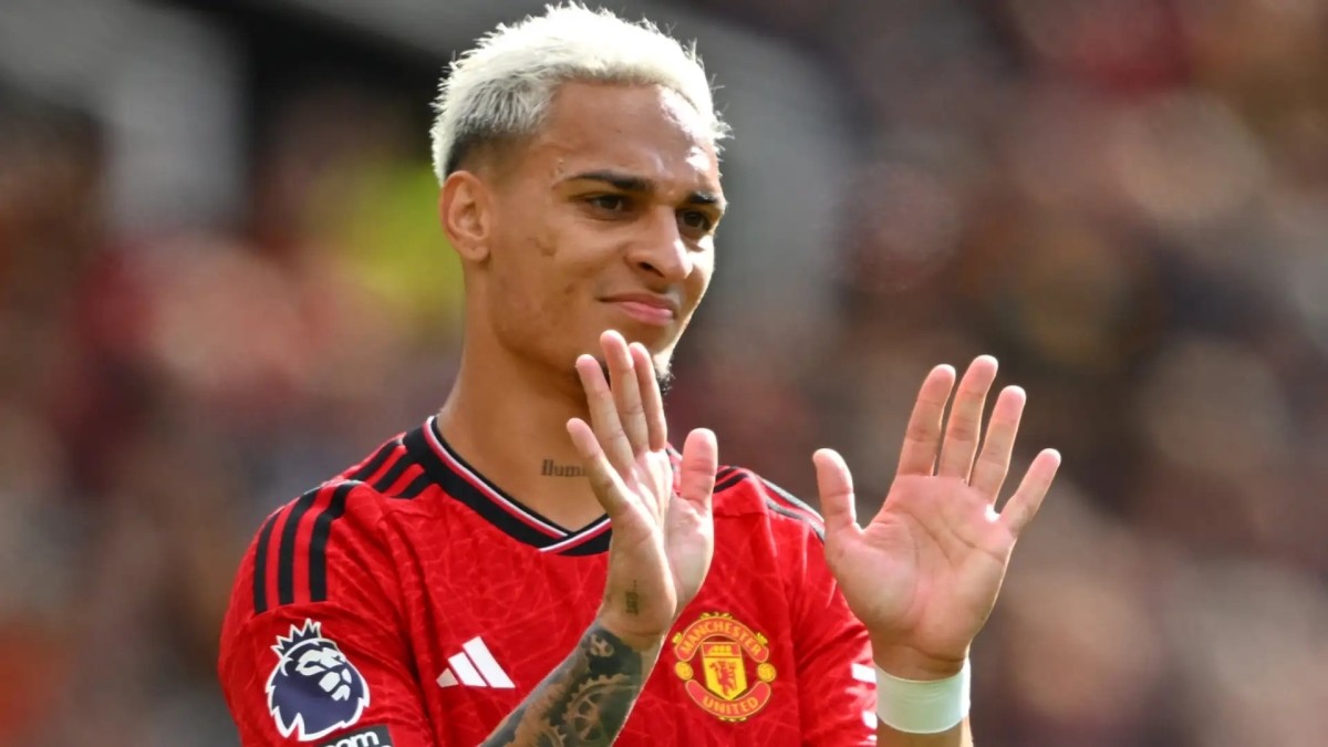 Ultimátum del United a Antony: acepta alguna oferta o se va a la grada