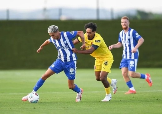 Tenaglia podría jugar como central ante el Levante según El Correo