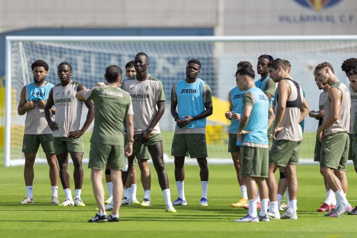 Nueva baja en el Villarreal y última hora sobre Ayoze Pérez