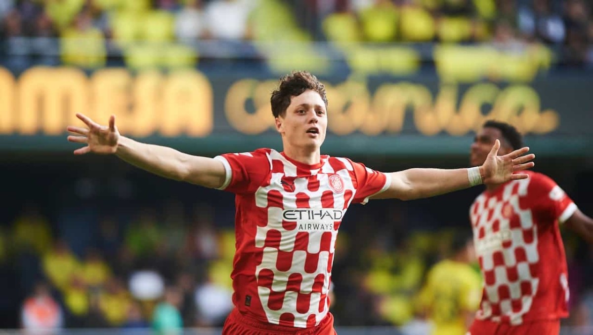 El Girona pierde a Krejci: los Wolves pagan 35 millones por el central checo