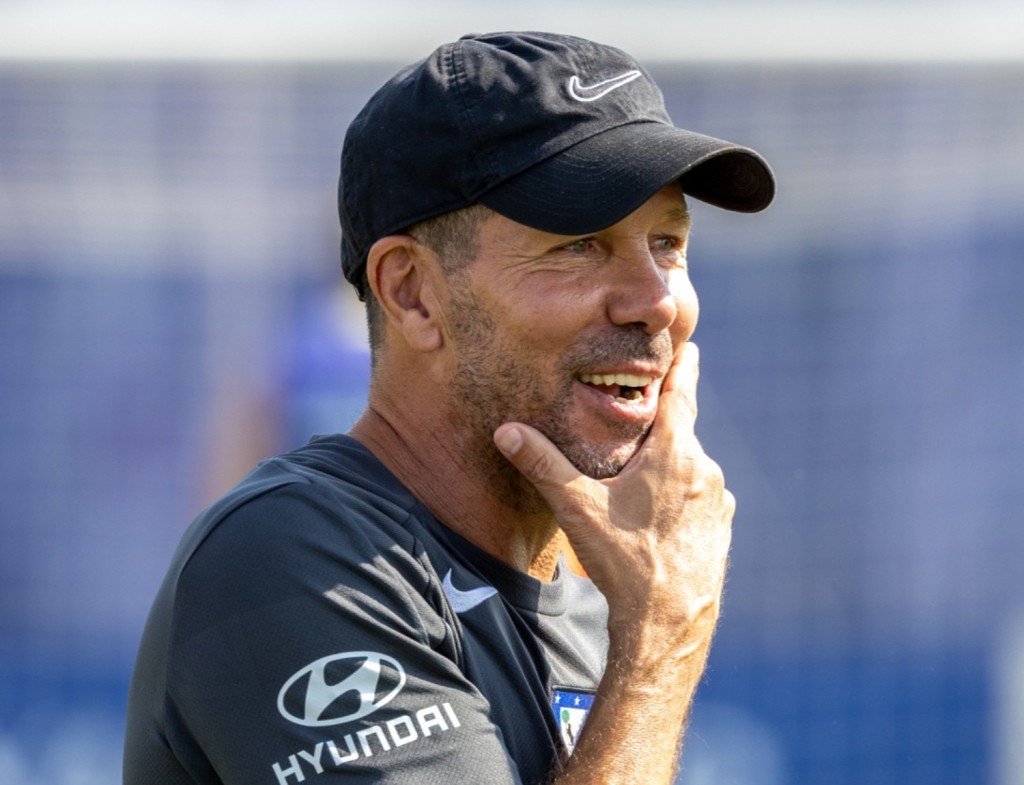 Simeone ensaya once para recibir al Elche con el sustituto de Baena decidido