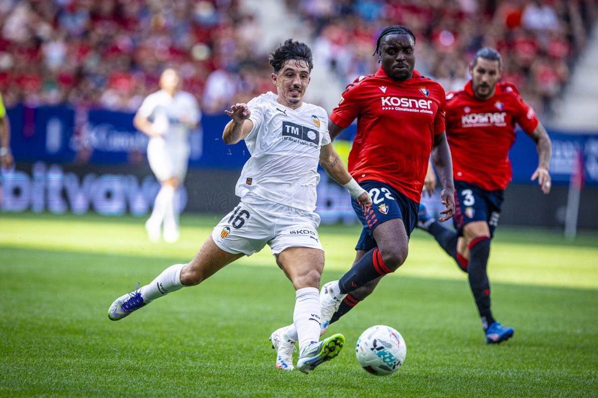 ¡Osasuna consigue su primera victoria! Crónica del Osasuna 1-0  Valencia