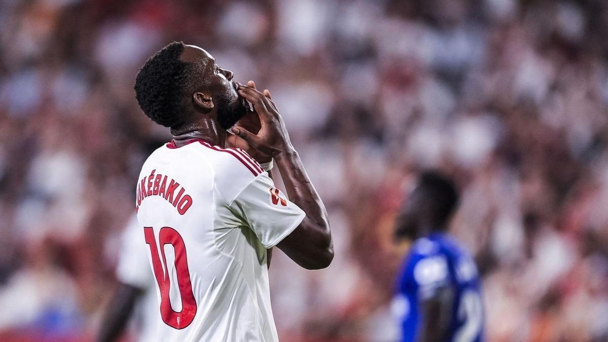 Sevilla y Milan ya negocian por Dodi Lukebakio Sevilla y Milan ya negocian por Dodi Lukebakio