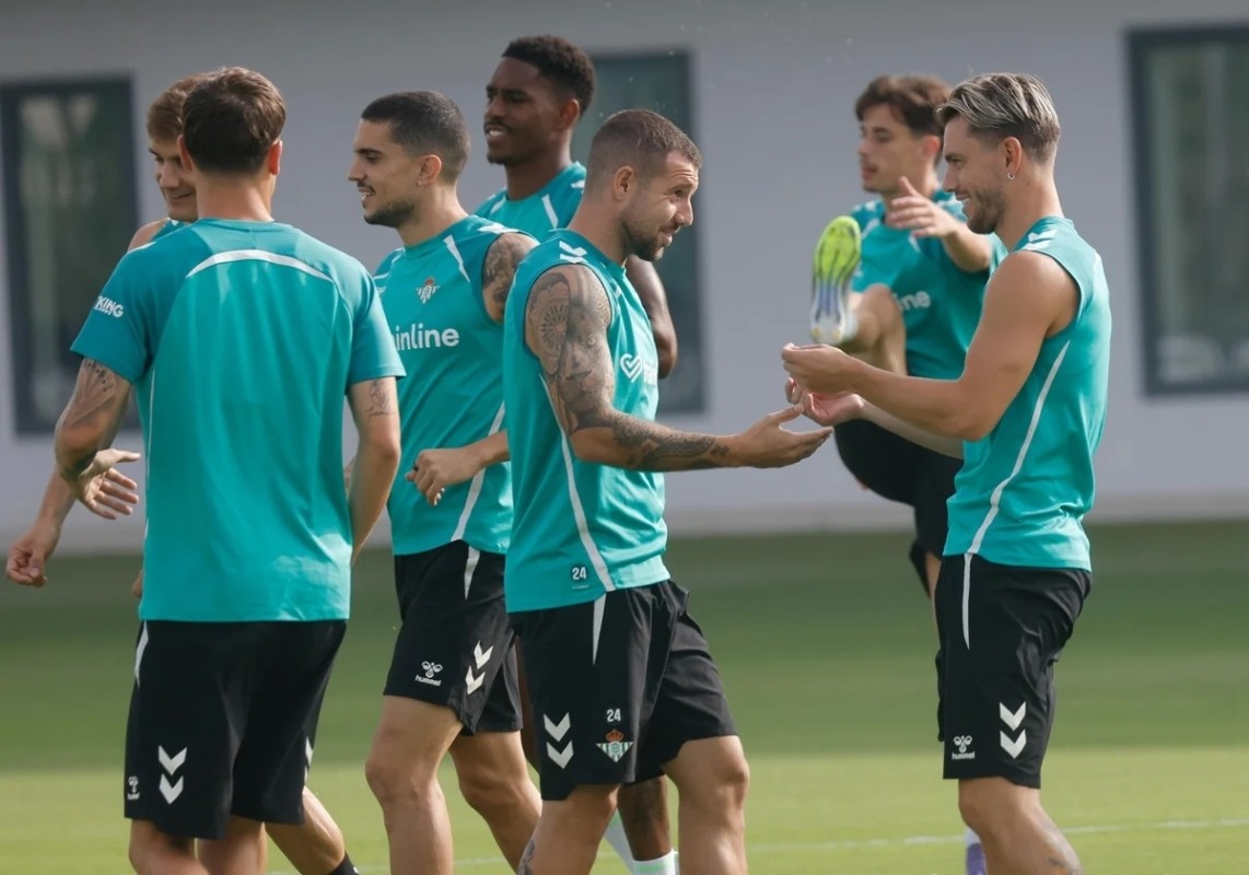 Alineación probable del Real Betis ante el Celta según la prensa especializada ¡Cambio de portero y rotaciones! Alineación probable del Real Betis ante el Celta según la prensa especializada ¡Cambio de portero y rotaciones!