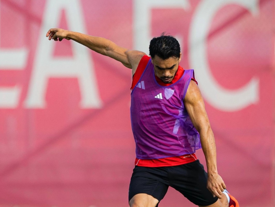 El Sevilla se ejercita con siete bajas y con novedades sobre Rubén Vargas y Sow El Sevilla se ejercita con siete bajas y con novedades sobre Rubén Vargas y Sow