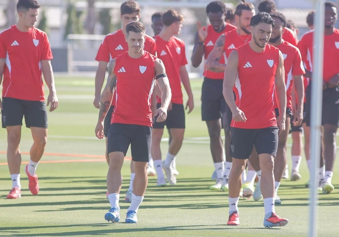 Seis bajas confirmadas en el Sevilla para enfrentarse al Girona Seis bajas confirmadas en el Sevilla para enfrentarse al Girona