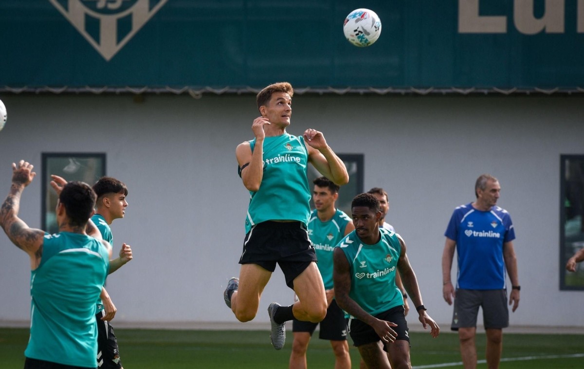 Novedades en el Betis con el estado de Pau López, Bellerín, Aitor Ruibal, Deossa, Llorente y Marc Roca Novedades en el Betis con el estado de Pau López, Bellerín, Aitor Ruibal, Deossa, Llorente y Marc Roca