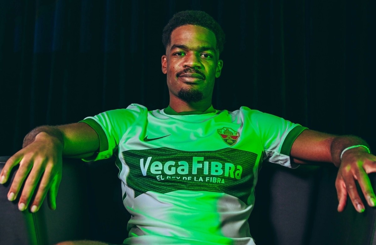 El Elche hace oficial el fichaje de Graby Diangana El Elche hace oficial el fichaje de Graby Diangana