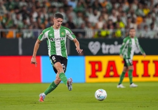 El Betis podría mover varias piezas en las últimas horas de mercado: Altimira, Guido Rodríguez, Bakambu...
